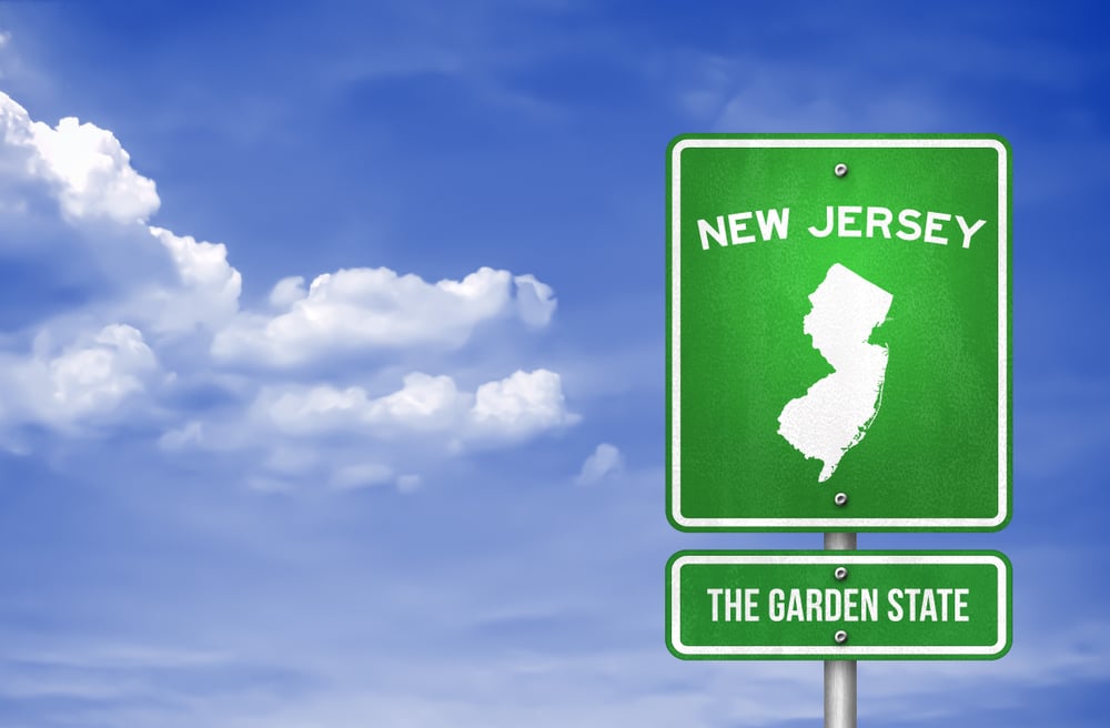 Road sign indicating New Jersey